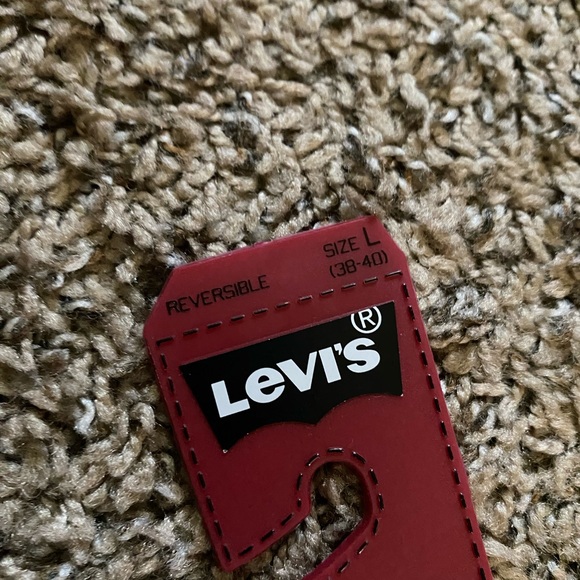 Mens Levi’s Reversible Belt - Picture 2 of 4